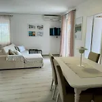 Apartment Jasmina *